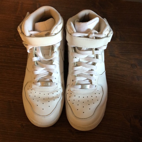 Nike Air Force 1 Hi-Top Sneakers in Triple White - Picture 5 of 15